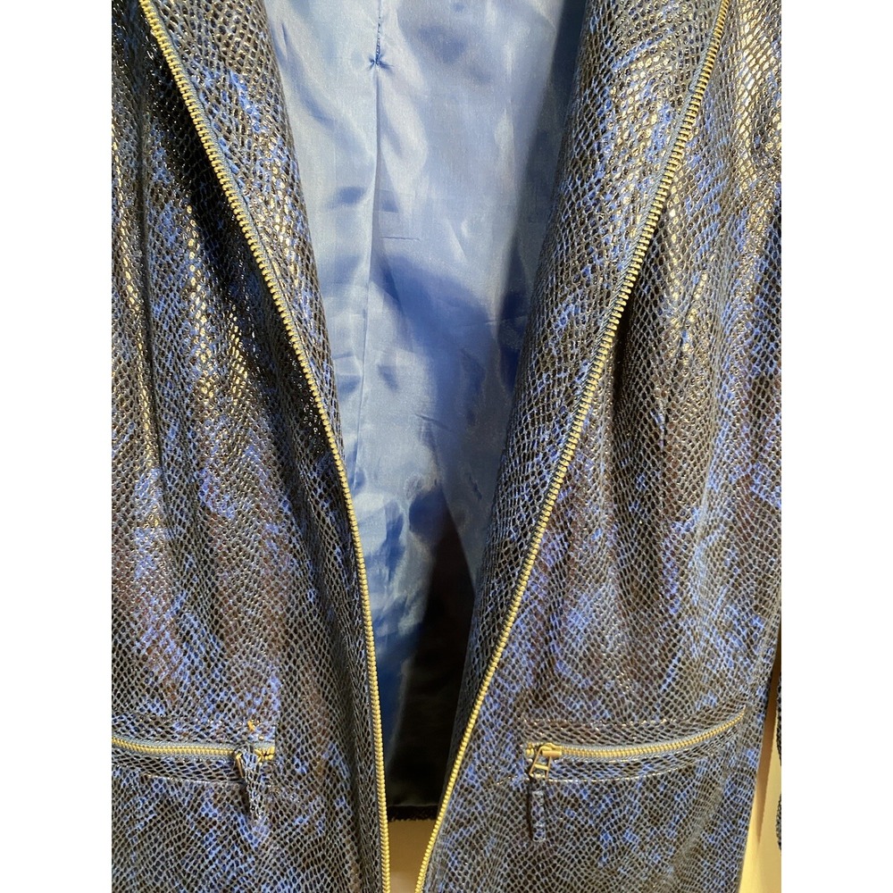 JM collection womens coat size 8‎ fake snake skin blue long sleeve zip up career - Picture 3 of 6